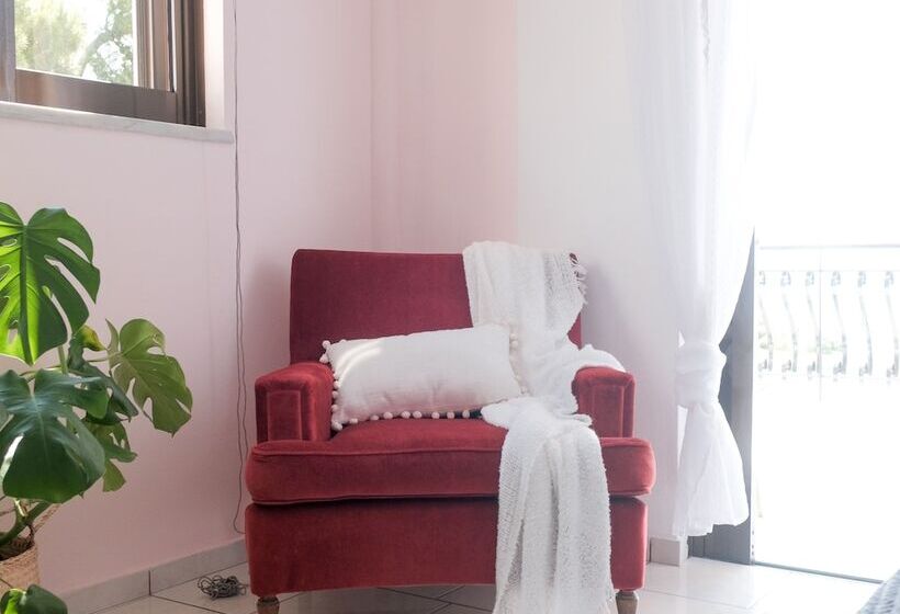 Pefkides Aegina Boutique Apartments