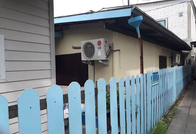 Pension Patchaya Guesthouse