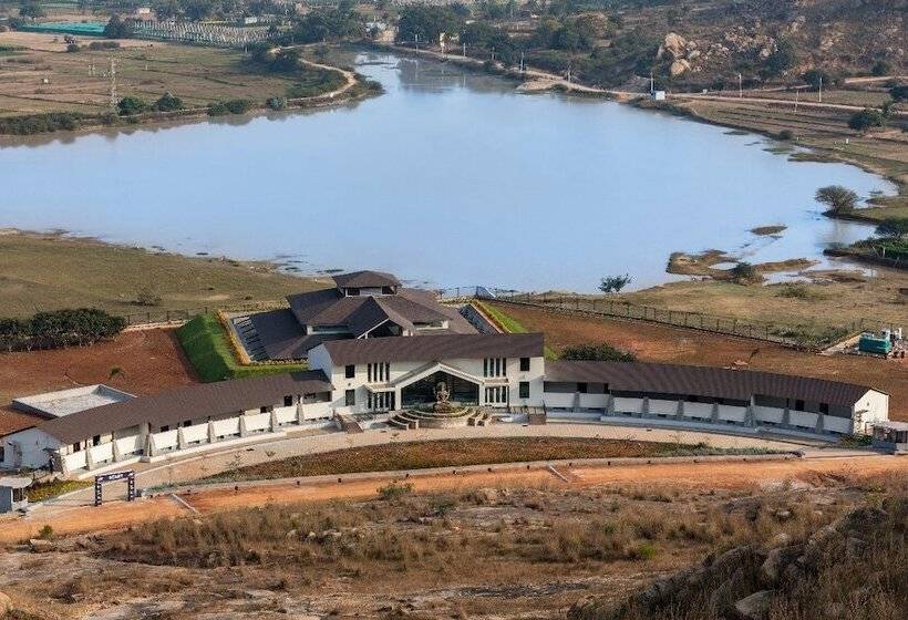 استراحتگاه Shathayu Retreat