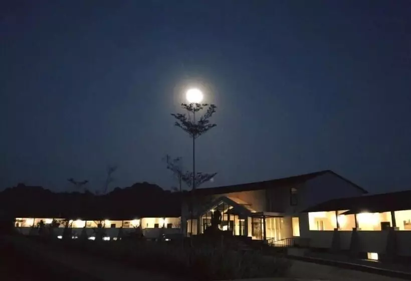 リゾートホテル Shathayu Retreat