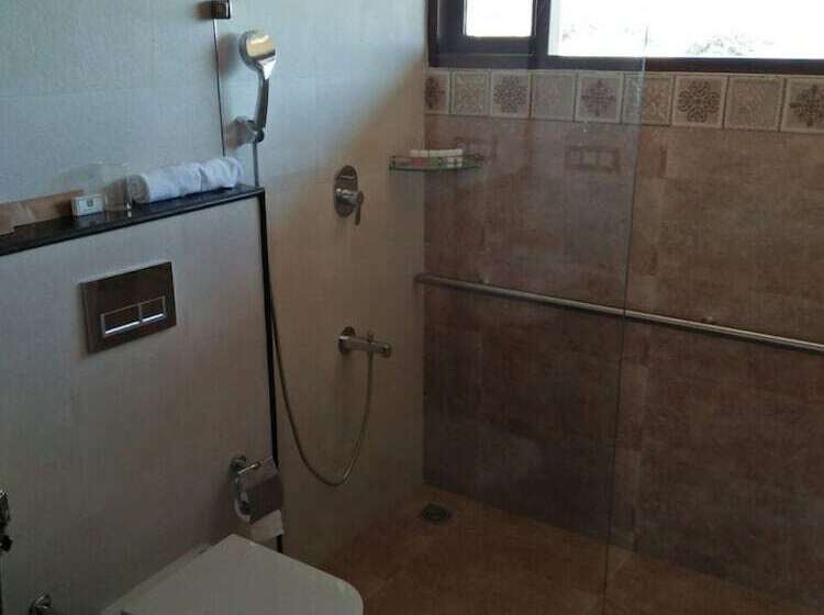 استراحتگاه Shathayu Retreat