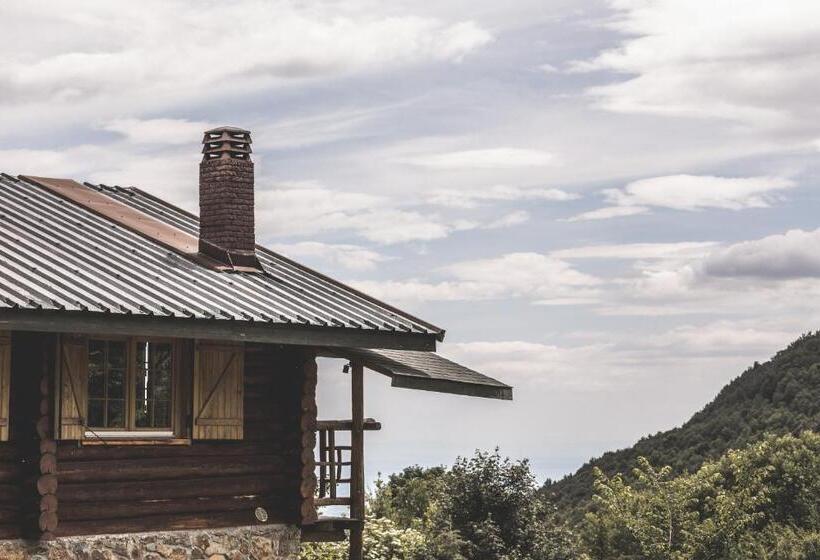 Sfendamos Wood Village