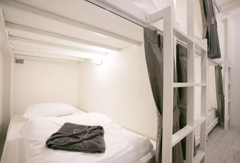 The Street Hostel Koh Lipe   Adult Only