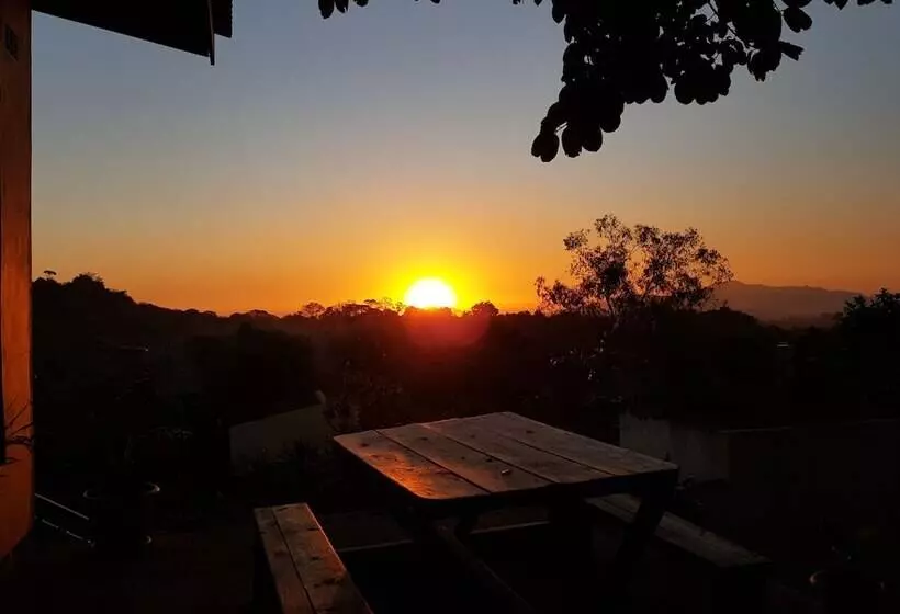 تختخواب و صبحانه Chinyonga Guesthouse