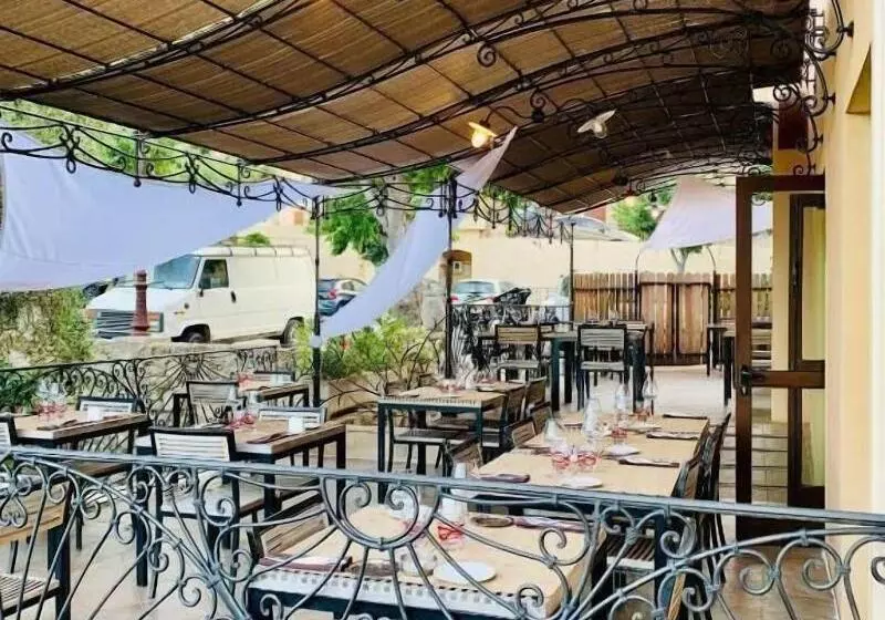 ホテル A Pasturella