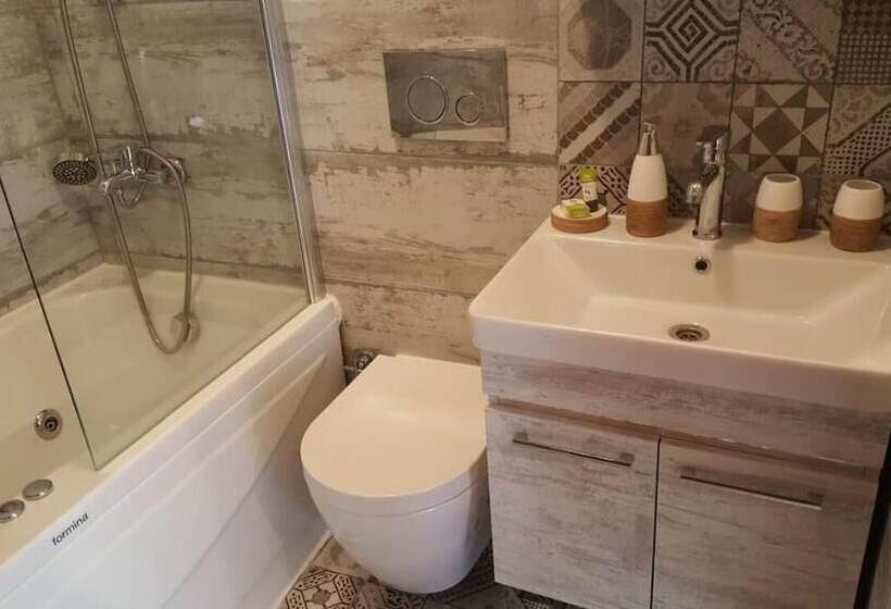 ホテル Abant Bahceli Kosk