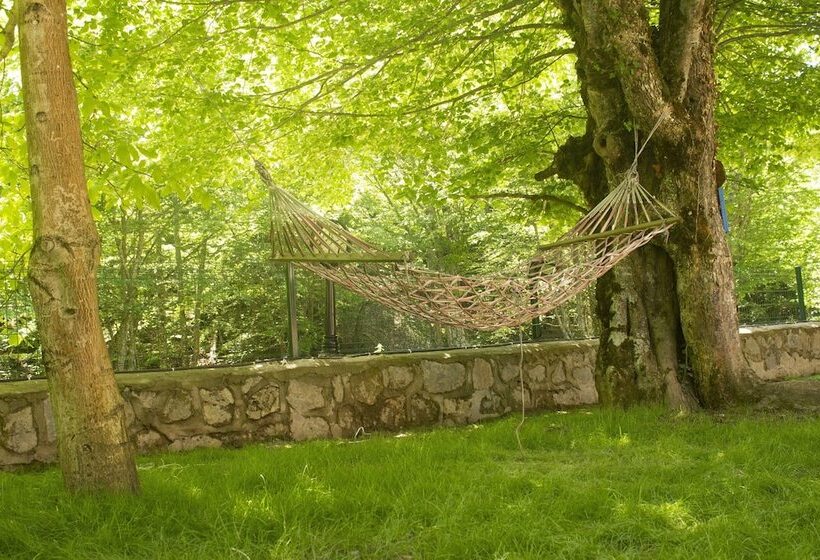 ホテル Abant Bahceli Kosk