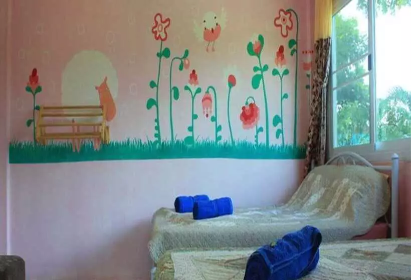 Hotelli Baan Fahsai Resort