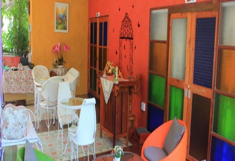 Hotel Baan Fahsai Resort