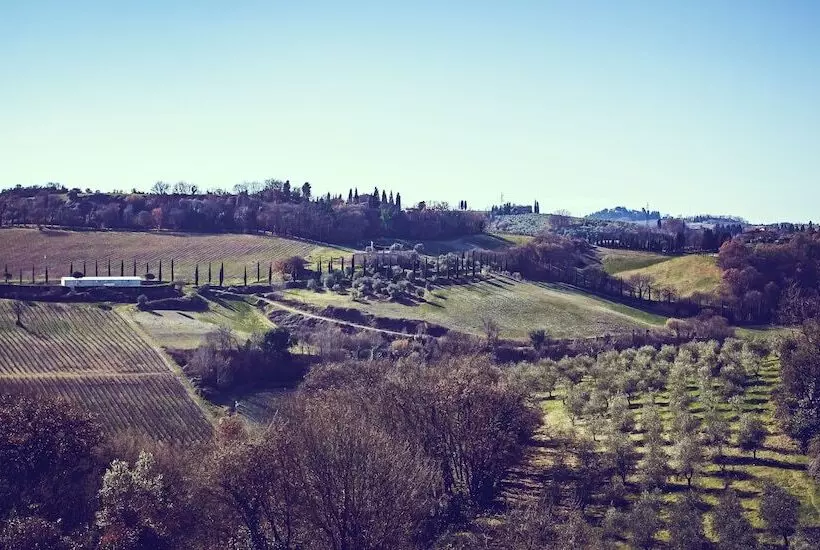 هتل Bio Agriturismo La Ginestra