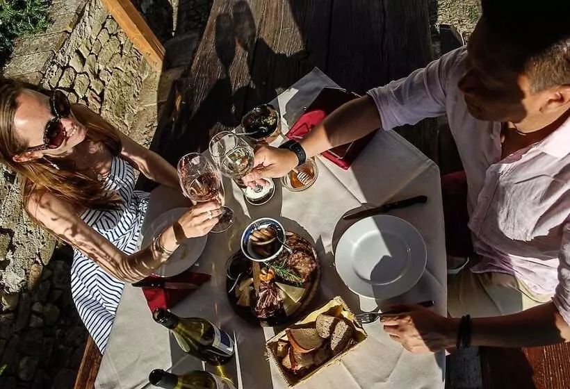 هتل Bio Agriturismo La Ginestra