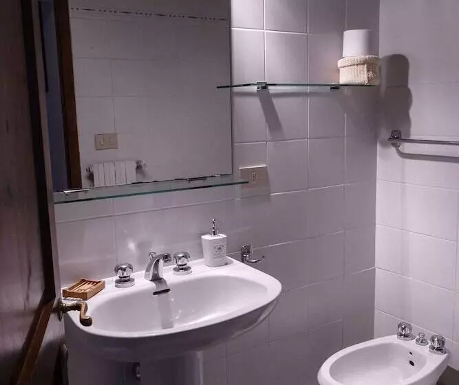 هتل Bio Agriturismo La Ginestra