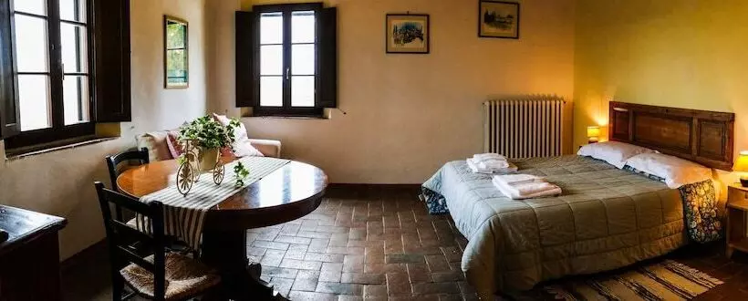 هتل Bio Agriturismo La Ginestra