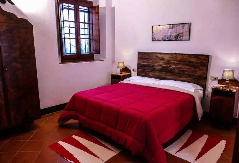 هتل Bio Agriturismo La Ginestra