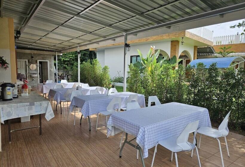 בית מלון כפרי Charming Home Resort