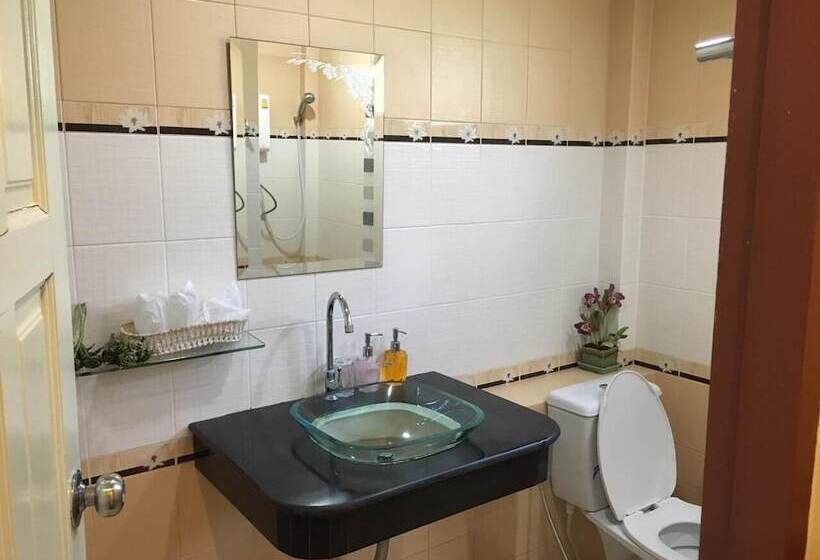 בית מלון כפרי Charming Home Resort