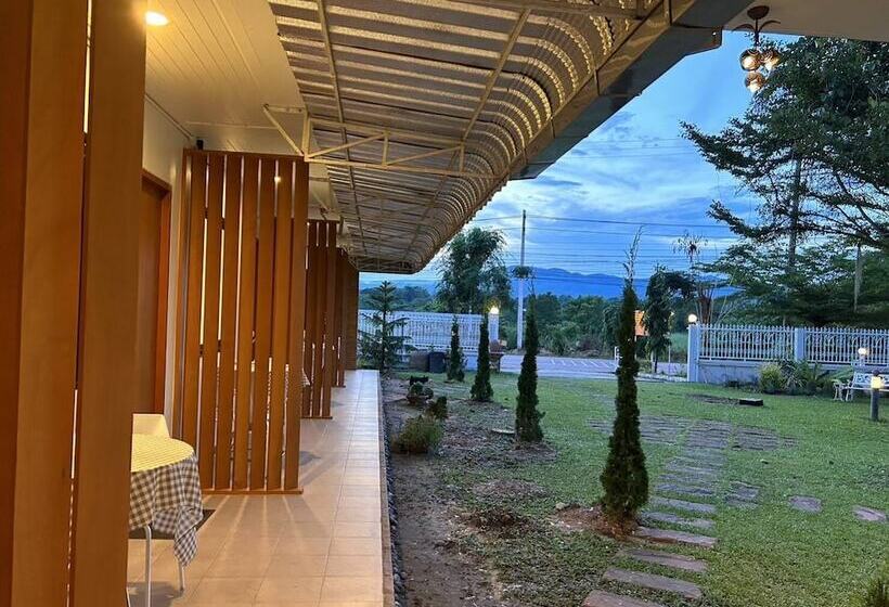 בית מלון כפרי Charming Home Resort