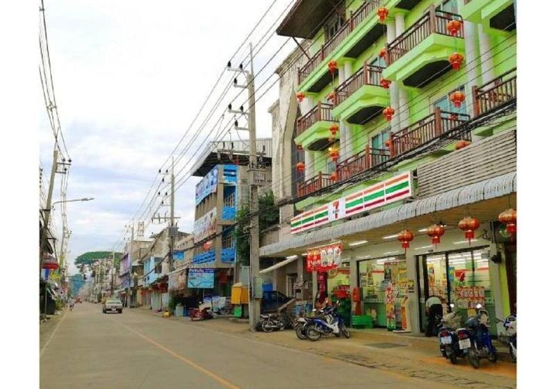 בית מלון כפרי Chiangkhong Green Inn Residence