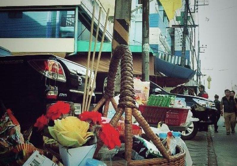 בית מלון כפרי Chiangkhong Green Inn Residence