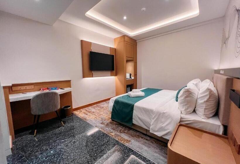 فندق Crystal Inn