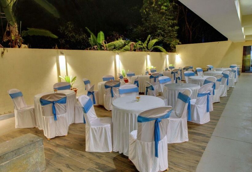 فندق De Grand Riviera