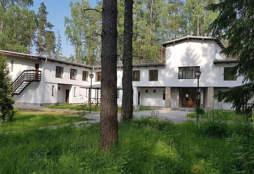 Hotelli Dom Tvorchestva Arkhitektor