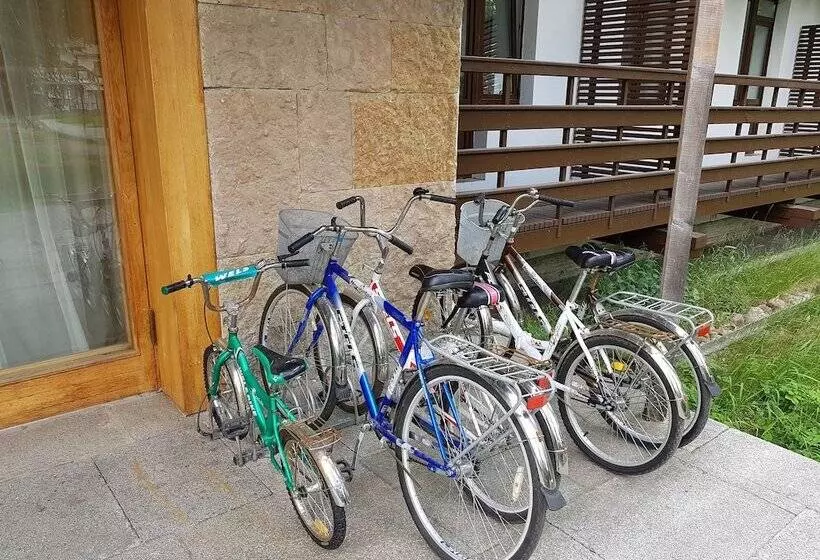 Hotelli Dom Tvorchestva Arkhitektor