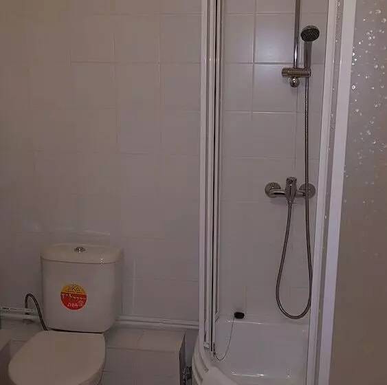 Hotelli Dom Tvorchestva Arkhitektor