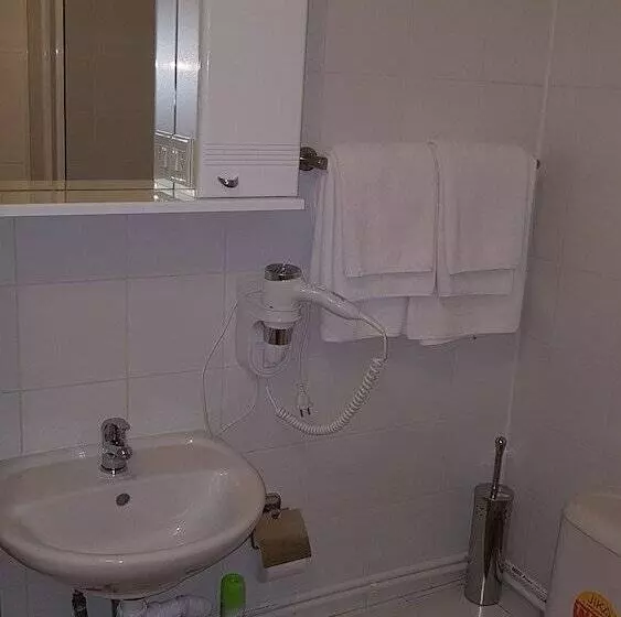 Hotelli Dom Tvorchestva Arkhitektor