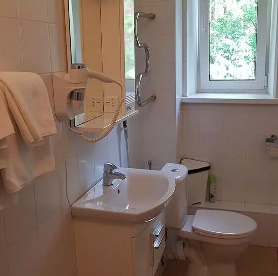 Hotelli Dom Tvorchestva Arkhitektor