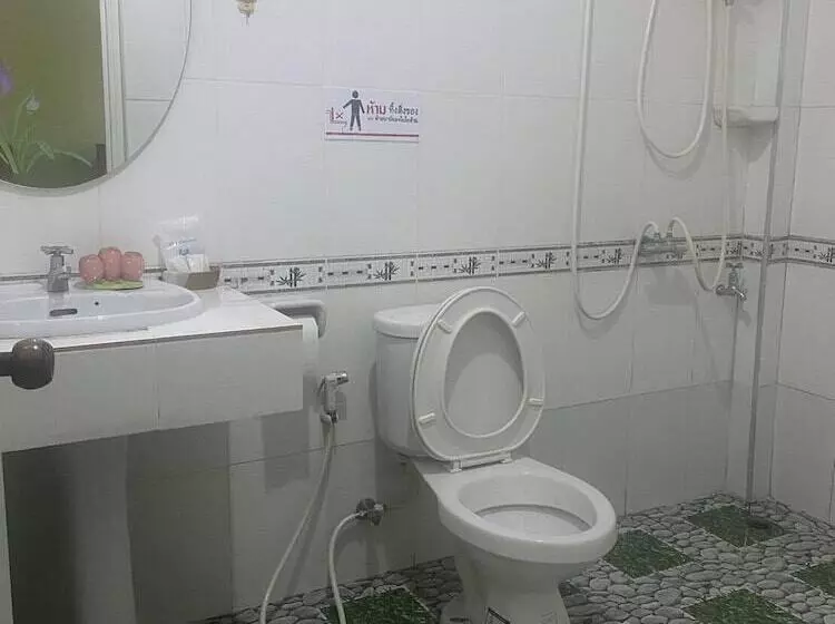 هتل Downhill Resort