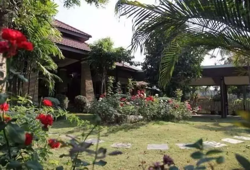 Hotelli Huan Mei Resort Villa Chiang Mai
