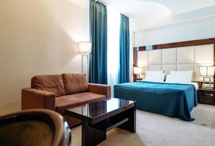 Hotelli Jermuk Ashkhar Sanatorium