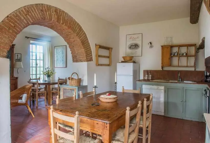 Hotelli Petrolo