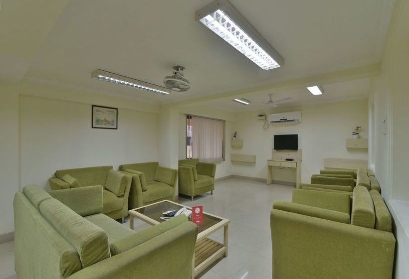 فندق Pramila Court