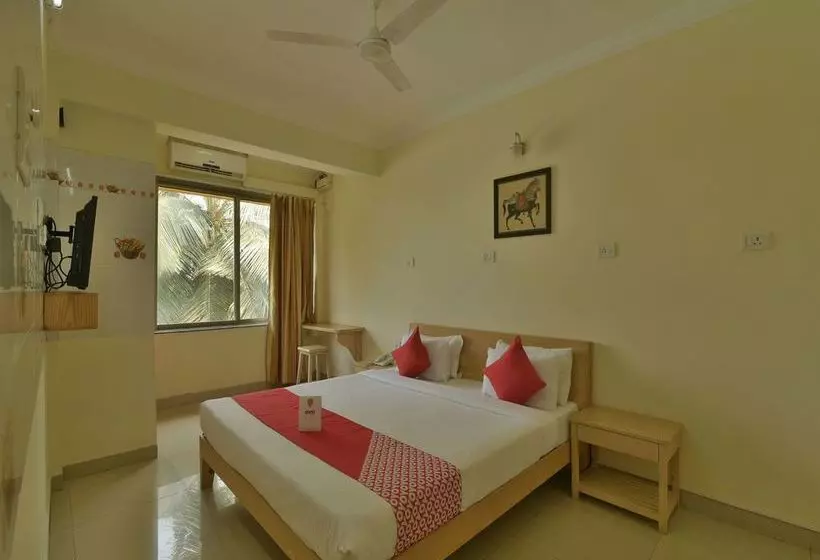 ホテル Pramila Court