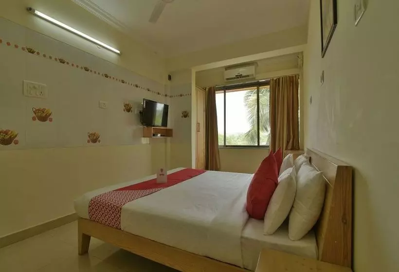 ホテル Pramila Court