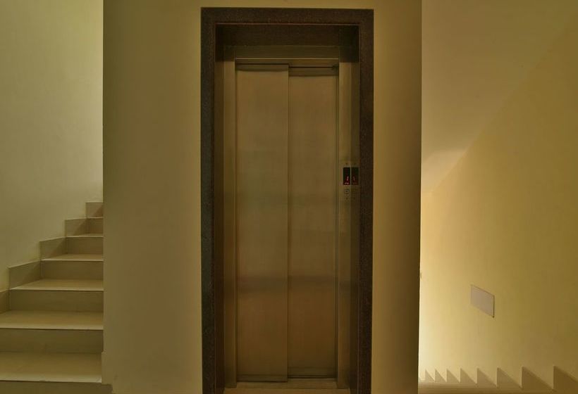 فندق Pramila Court