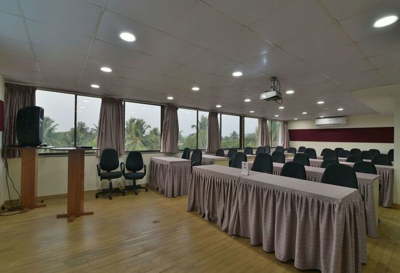 فندق Pramila Court