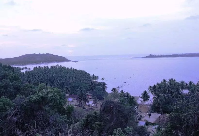 Hotelli Raposo Resorts