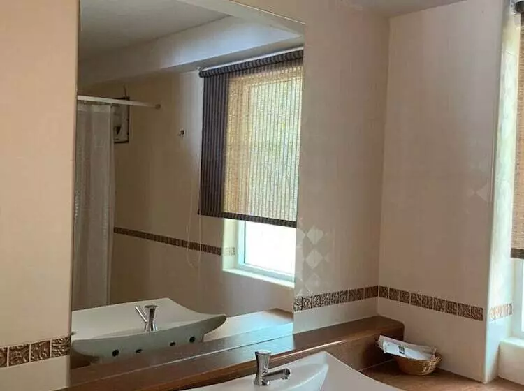 Hotelli The Triple M Mountain Resort