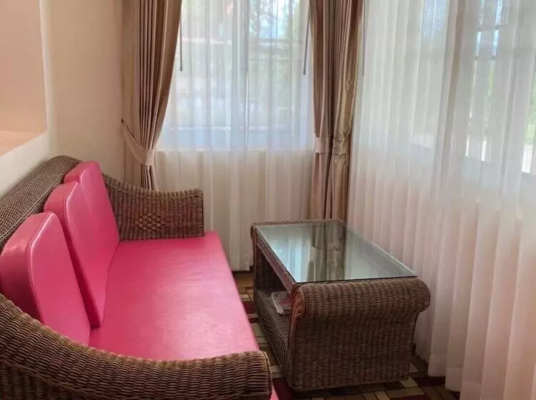 Hotelli The Triple M Mountain Resort