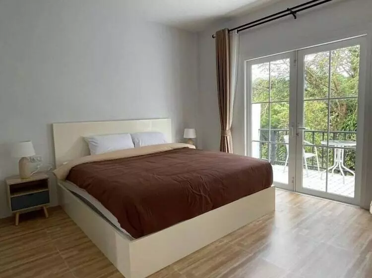 Hotelli The Triple M Mountain Resort