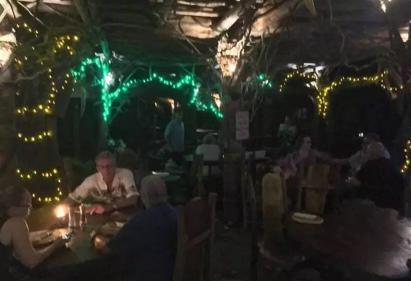 ホテル Vanuatu Secret Garden Resort