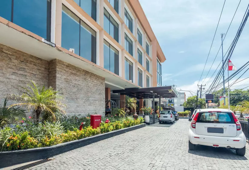 ホテル Zen Rooms Raya Kuta 3