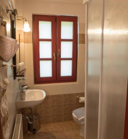 Meliteion Traditional