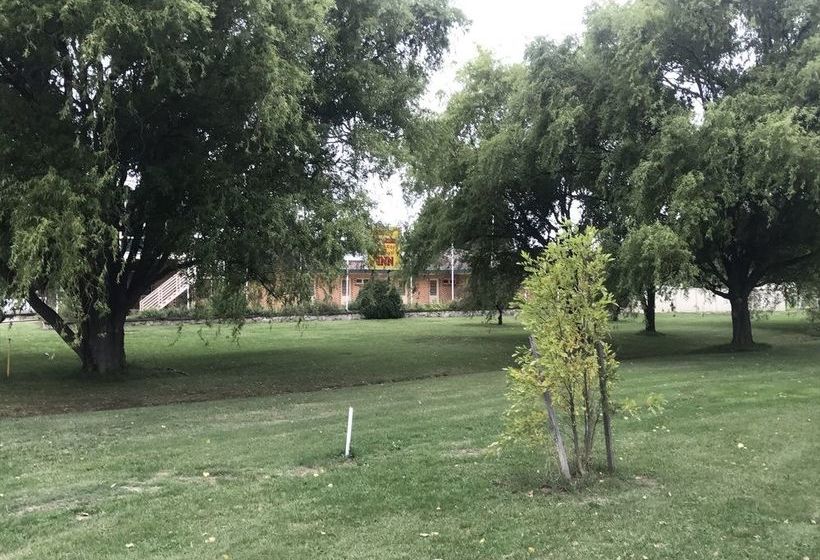 모텔 Snowy Mountains Motor Inn