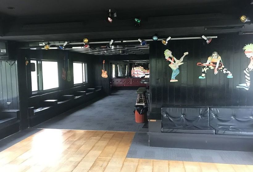 모텔 Snowy Mountains Motor Inn