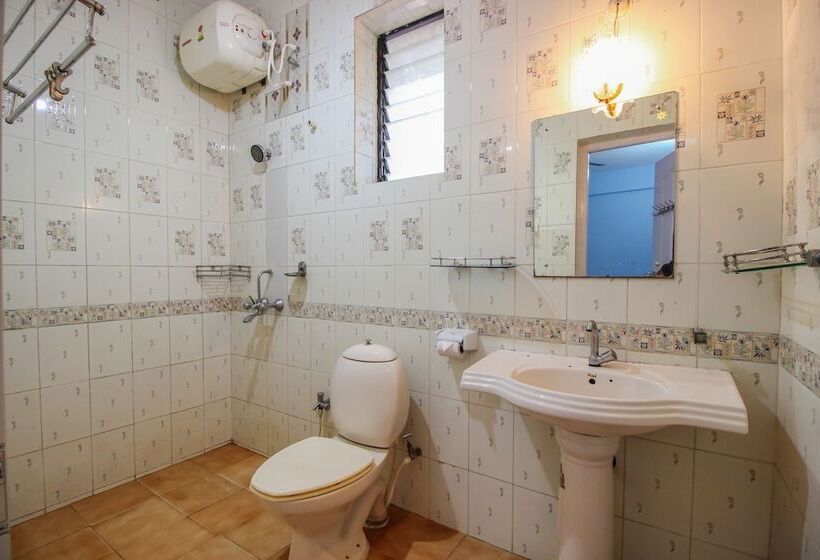 Oyo 10401 Home 4bhk Villa Assagaon