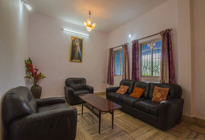 Oyo 16923 Home Graceful Studio